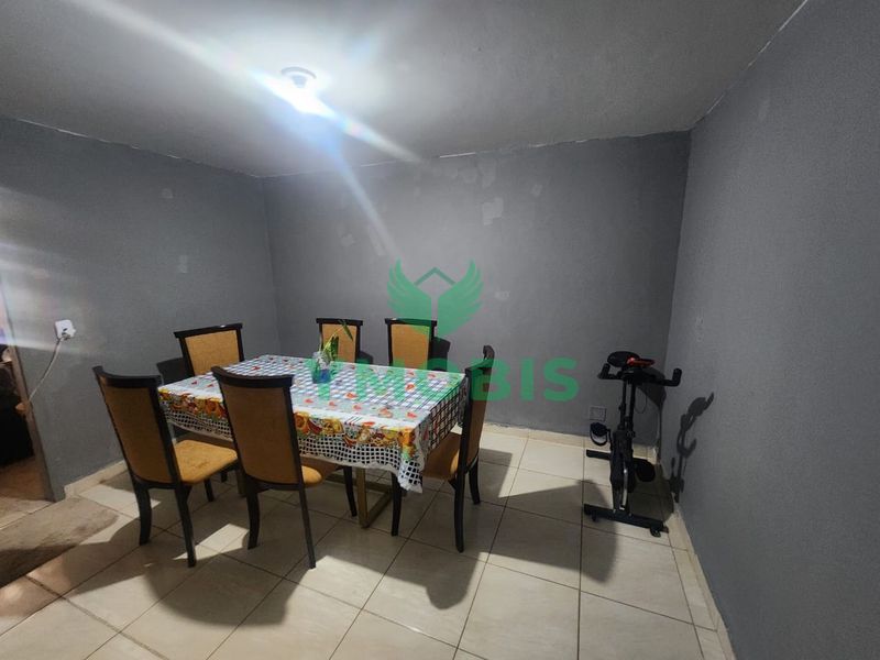 Sobrado com 3 casas independentes, ótimo investimento- QR 429 Samambaia Norte - Brasília - DF — foto 4 de 18