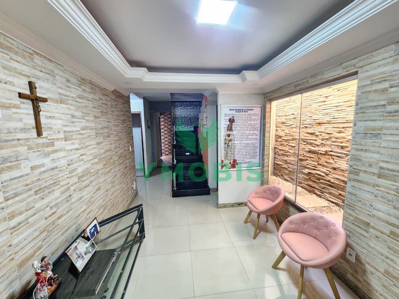 Casa em condomínio com piscina, churrasqueira e 5 vagas de garagem — foto 7 de 52