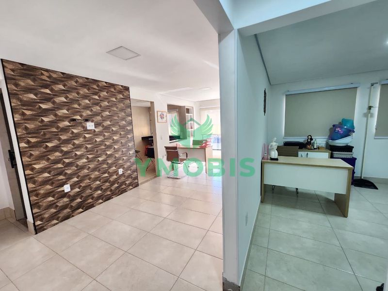 Casa em condomínio com piscina, churrasqueira e 5 vagas de garagem — foto 5 de 52