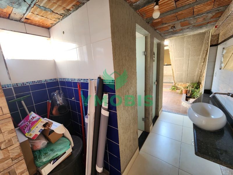 Casa em condomínio com piscina, churrasqueira e 5 vagas de garagem — foto 36 de 52