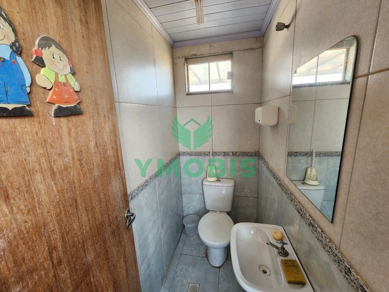 Casa em condomínio com piscina, churrasqueira e 5 vagas de garagem — foto 41 de 52